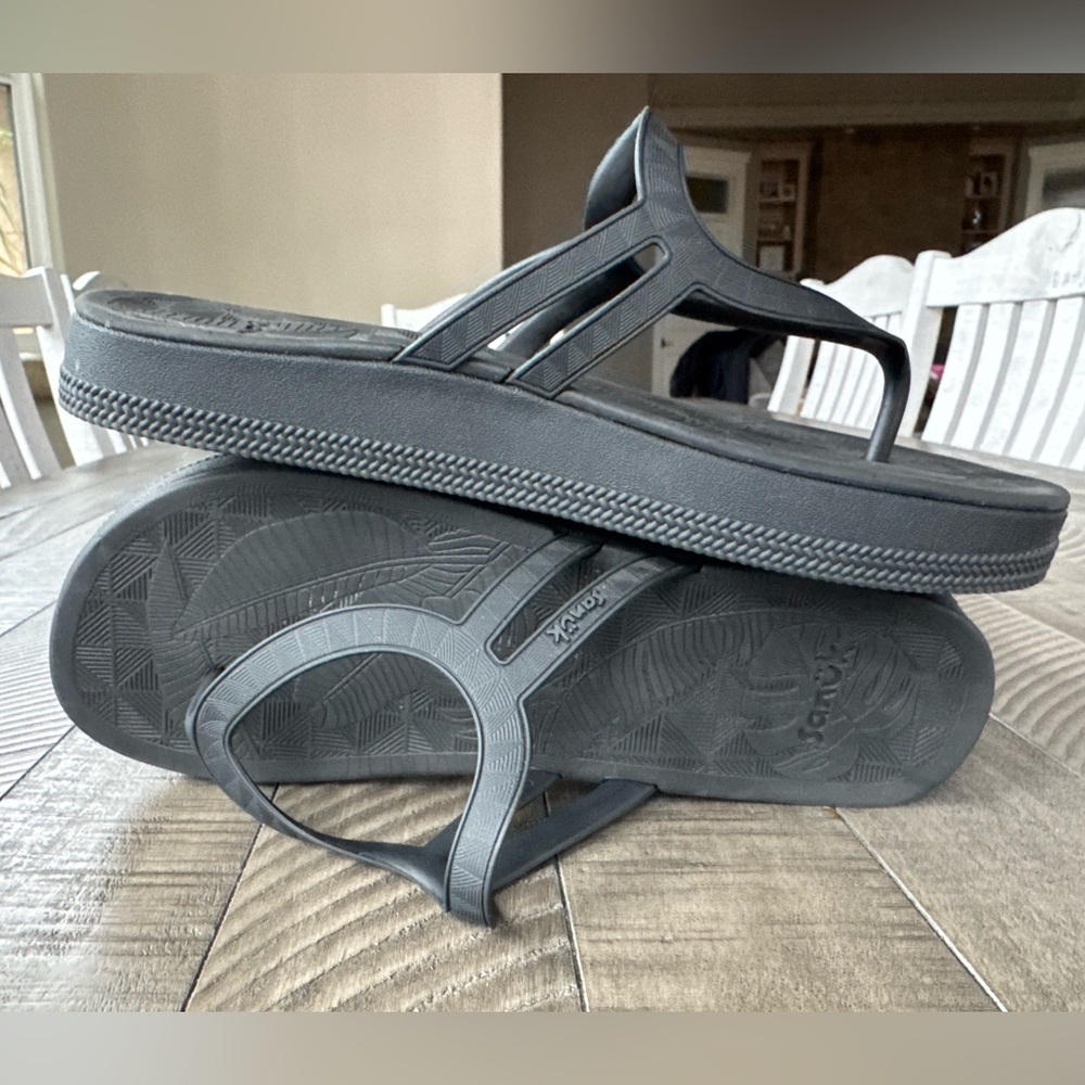 Sanuk Sunshine Black Flip Flop Sandals Women's Size 9 - Picture 3 of 12